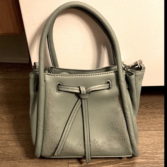 Sage green chain strap crossbody purse with silver rivet detailing - Picture 5 of 10